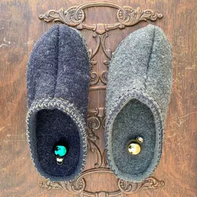 ???????????? Know someone who could use some extra support underfoot at home? Surprise them with a pair of these and their feet will love you forever! Store hours are Tuesday - Saturday 10AM - 5:30PM.