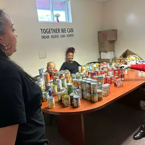 In honor of Dr.Martin Luther King Jr. Day of Service, Mark Crump State Farm spent the morning organizing the food pantry at Hope Seekers Community Support Center. We are grateful for the opportunity to give through service. “Everybody can be great because anyone can serve.” These words are an invitation to contribute to our communities, addressing issues that we are passionate about and that resonate with the values Dr. King championed.