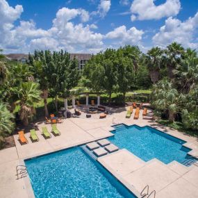 Resort style Swimming pool