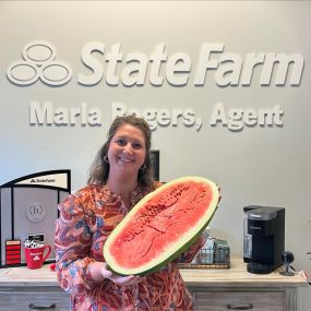 Do you really have great customers if they aren’t bringing you a home grown watermelon?! 
#marlarogersneighborhood #statefarm #greatcustomers #watermelon