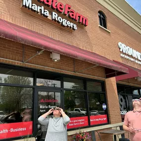 You don’t need special glasses to see the difference at Marla Rogers State Farm!! 
Great service and customized coverages for every single customer!
Give us a call today for your free quote comparison! Already our customers? Introduce us to a friend!