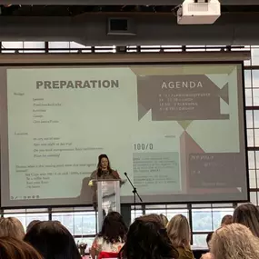 I had the privilege of getting together with 100 other female agents across the country to share ideas, encourage one another, and worship God together.