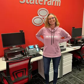 Congratulations to this lady right here on her achievements! She has now broke her own daily record. With her and the team’s sales, we have broke the office record today. We love helping more families in more ways. Thank you Starr, for the hard work and putting our customer’s needs first. I am proud to have you on my team!