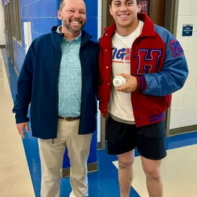 We’re proud to introduce our #PlayerOfTheWeek from the Midlothian Heritage baseball team, Roman Cariaga! ????????⚾️