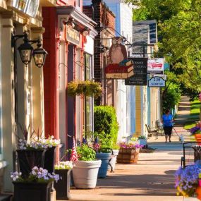 We ???? Main Street Mercantile!!!
-Bakeries, bookstores, florists, gift stores & more-
We have several markets, allowing us to truly find insurance catered to YOUR business needs.