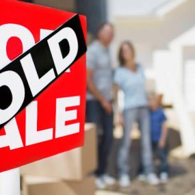 Selling a house without a realtor is easy and efficient when you work with us.