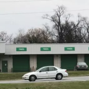 Fred's Tire Discounters on 1900 Second Avenue in Columbus