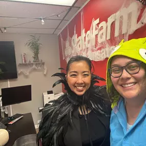 Such a fun day here at Mae Trongkamsataya State Farm! Can you guess what we are?

HAPPY HALLOWEEN!