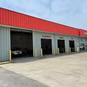 Freeman Tire Discounters on 527 E Spring Street in Cookeville