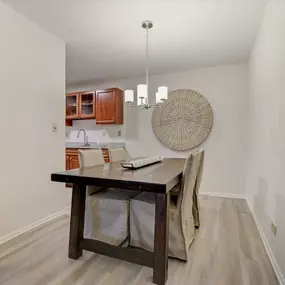 Bild von International Village Lombard