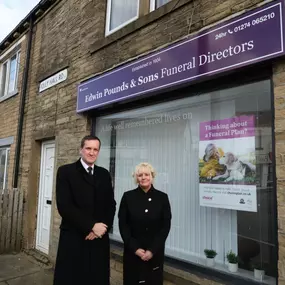 Bild von Edwin Pounds & Sons Funeral Directors