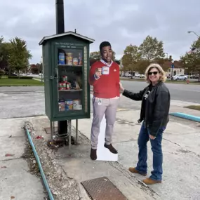 Recently, Jake traveled to visit with Heather Hunt, originator of the “Little Free Pantry Findlay”! This awesome community-centered local treasure started in 2017 as a desire to help needy families and has turned into a full-blown movement in Findlay, Ohio.