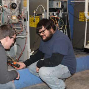 Develop your skills in an (HVAC/R) Technology career training program at EIT. Our four-term program provides hands-on training and instruction that helps you stand out from other candidates. Upon completion, you’ll know how to install, maintain, and repair the electronic and mechanical components that keep HVAC/R systems running.