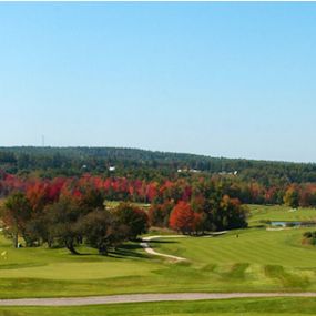 Wedding venues on a golf course in Maine.