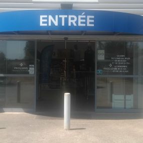 ENTREE MAGASIN