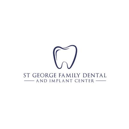 Logotipo de Callaway Family Dental