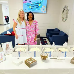 Hoping this school year is a *piece of cake*! ???? Nothing Bundt Cakes for our Pelham Road Elementary School Teachers & Staff! Cheers to a new school year! #BestForYourBUCK #Nothingbundtcakes #lemon #whitechocolateraspberry #chocolatechip #snickerdoodle #redvelvet