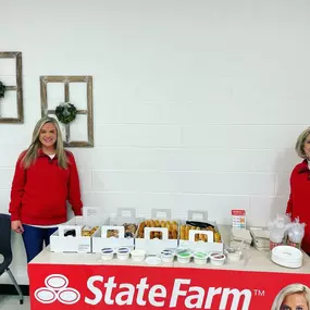 Giving for Thanksgiving with Emily Buckingham's State Farm insurance team, Greenville