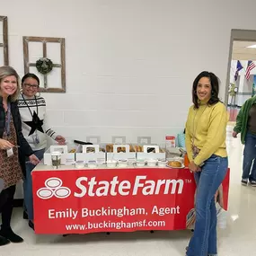 Giving for Thanksgiving with Emily Buckingham's State Farm insurance team, Greenville