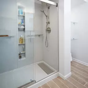 For superior products and second-to-none customer service, trust Statewide Remodeling for all your bathroom renovation solutions. With more than 50,000 projects completed, we have extensive expertise in all areas, and we understand how easy it is to feel overwhelmed by a bath remodeling project.