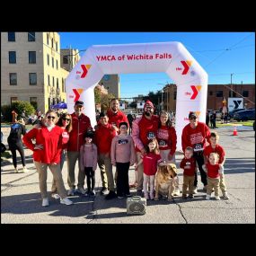 We had a wonderful Thanksgiving morning! We dressed in our State Farm best and participated in the Wichita Falls YMCA Turkey Trot!