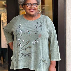 Get you Green on this weekend with these 2 cotton gems! French Terry Zip Hoody from Transparente and our new Curiosity Print tunic from Jess and Jane, both in a soft olive knit. 2 perfect options for whatever you have planned.