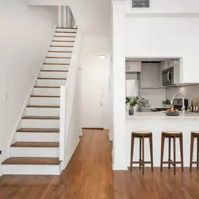 Renovated Historical Loft Unit