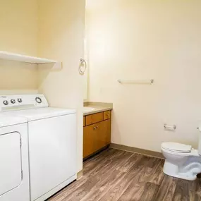 Washer & Dryer at Redwood Acres