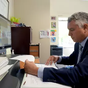 David J. Dreszer, Esq., grew up in San Antonio Texas. A Boston  University graduate, he moved to South Florida in 1996 to attend  the University of Miami School of Law where he graduated in  1999. He has been practicing law and representing injury victims  in Florida since 1999.