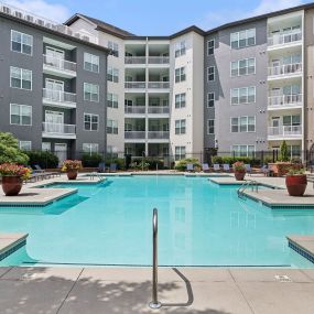 Resort-style Swimming Pool