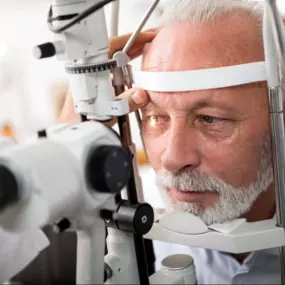 Man getting comprehensive eye exam to check for glaucoma