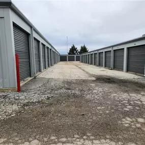 Exterior Units - Storage Express at 15935 S Cedar Rd, Homer Glen, IL 60491