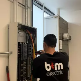 Bild von B&M Electric