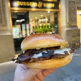 TRUFFLE SHUFFLE BURGER