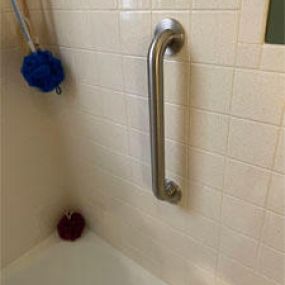 Amramp of Eastern Tennessee recently traveled to Knoxville, TN and installed this bath grab bar at a customers residence.