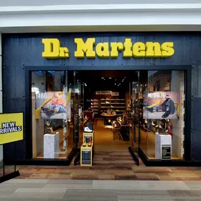 Bild von Dr. Martens Menlo Park