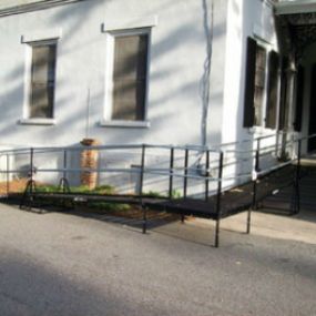 This wheelchair ramp was installed at a private school in Elgin, which is in close proximity to the Austin Amramp location.