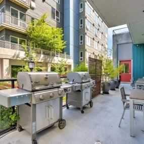 BBQ stations at Link + Mural