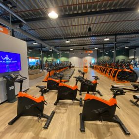 Basic-Fit Amsterdam Akerpoort - virtual cycling