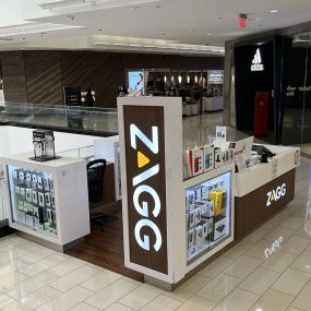 ZAGG Glendale Galleria Showcase