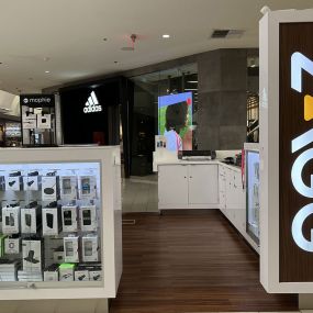 ZAGG Glendale Galleria Storefront