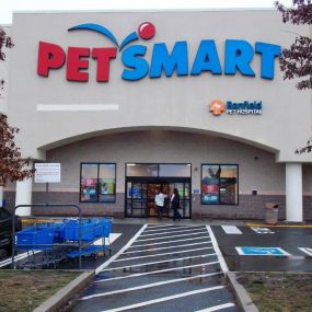 Banfield Pet Hospital® - Plymouth