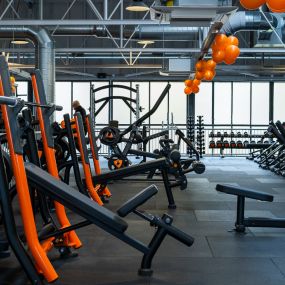 Basic-Fit Veldhoven Lange Kruisweg - free weight zone