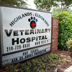 Highlands-Eldorado Veterinary Hospital is a full-service veterinary practice that offers a wide variety of clinical services and boarding accommodations for the benefit of our furry friends.