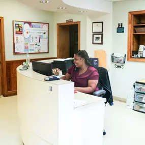 The receptionists at Palmetto Animal Hospital ensure our clients have consistently exceptional client experiences at our facility.