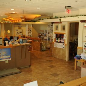 Belton Animal Clinic & Exotic Care Center is fitted with a spacious waiting area to make a short wait comfortable for you and your pet.