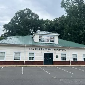 Exterior of Rea Road Animal Hospital