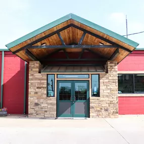 Shawnee Animal Hospital is a modern facility fully equipped to perform a complete list of veterinary services for small animals, large animals, and everything in between.