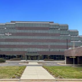 Bild von Regus - Westmont - Oakmont Plaza Dr