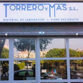 torrero-y-mas-sl-fachada-01.jpg